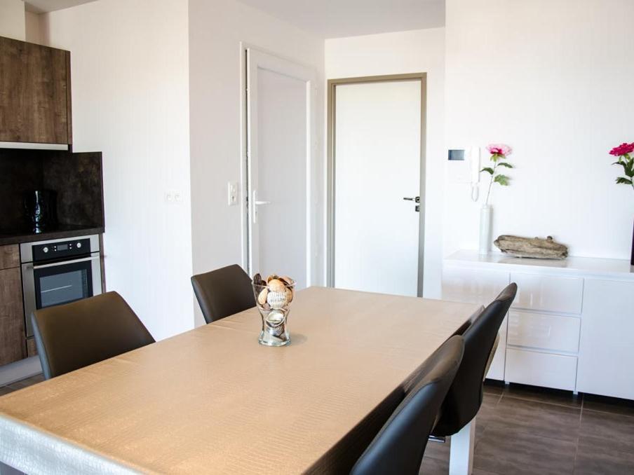 Residence Farenc Vue Sur La Lagune Марсилан Екстериор снимка